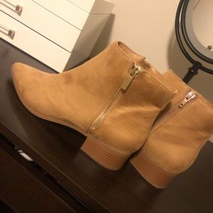 Forever 21 Suede Boots Booties